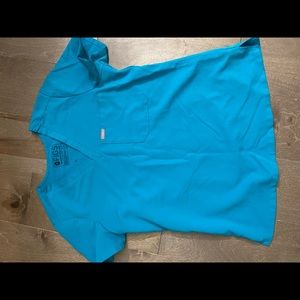 Figs Scrubs. Womens Catarina scrub top. Size small. Limited edition color!!